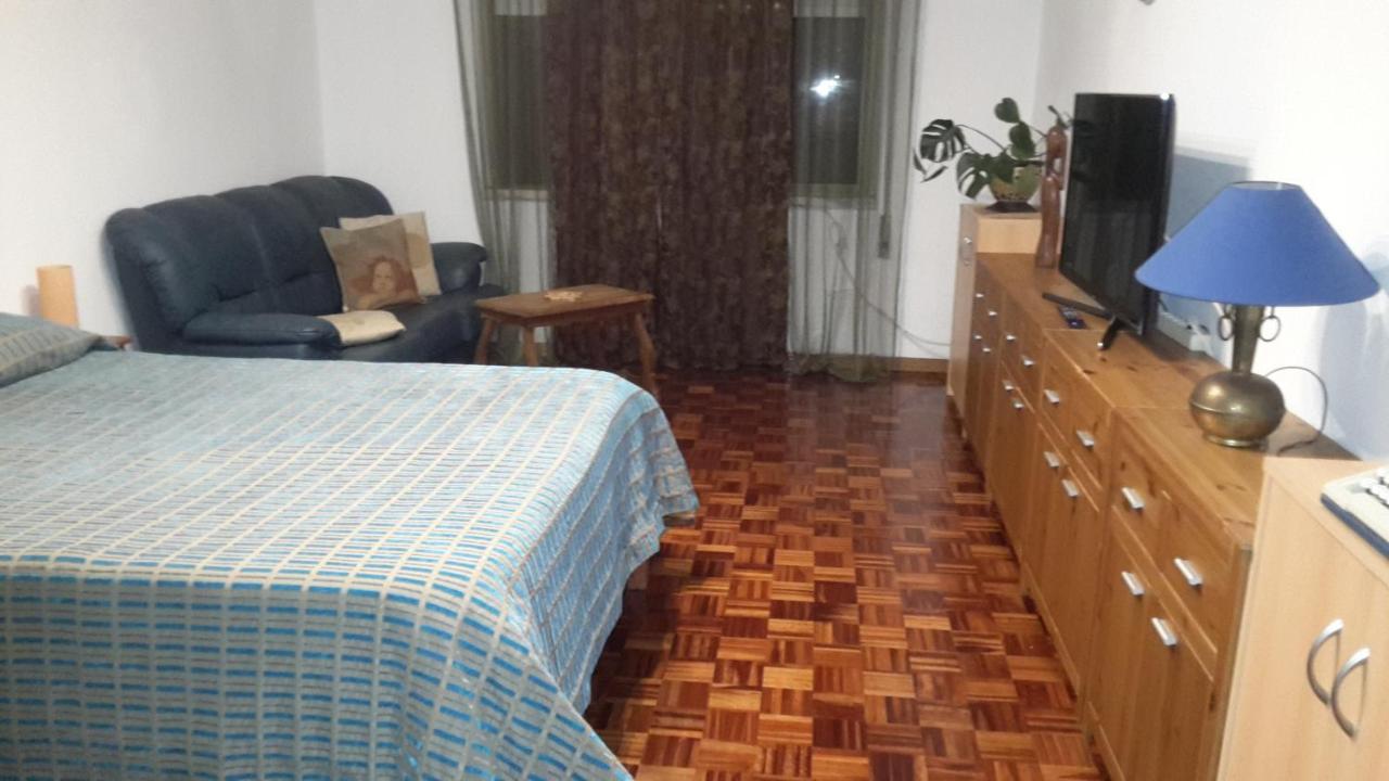 Quartos Cesário Verde Massamá Queluz Exterior foto